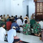 Di Tengah Pembangunan Desa, Satgas TMMD ke-126 Kodim 1505/Tidore Tetap Istiqamah Beribadah